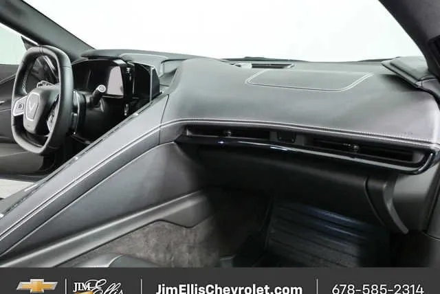 2024 Chevrolet Corvette Stingray 2LT thumbnail 19