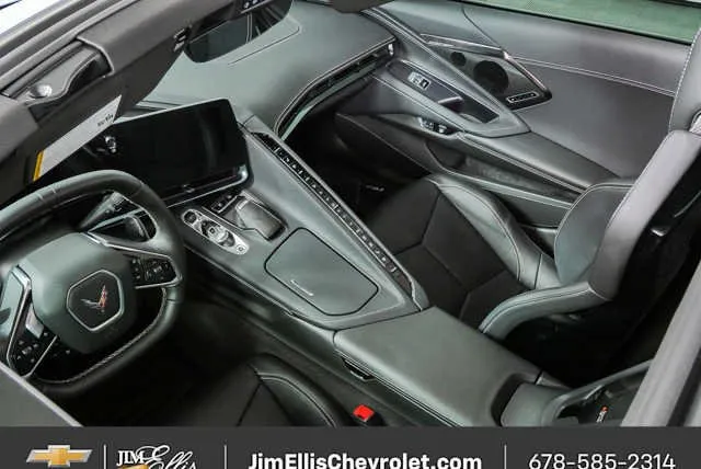 2024 Chevrolet Corvette Stingray 2LT thumbnail 24