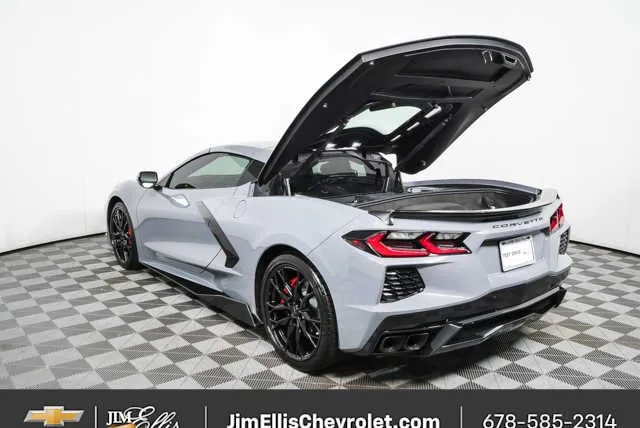 2024 Chevrolet Corvette Stingray 2LT thumbnail 28