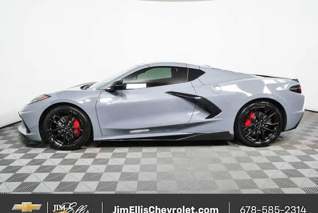 2024 Chevrolet Corvette Stingray 2LT thumbnail 30
