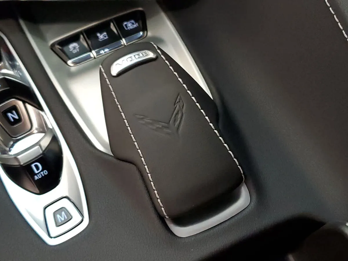 2024 Chevrolet Corvette Stingray w/2LT thumbnail 29