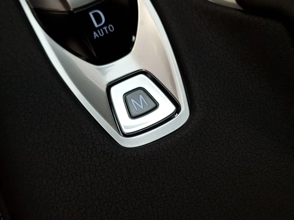 2024 Chevrolet Corvette Stingray w/2LT thumbnail 30