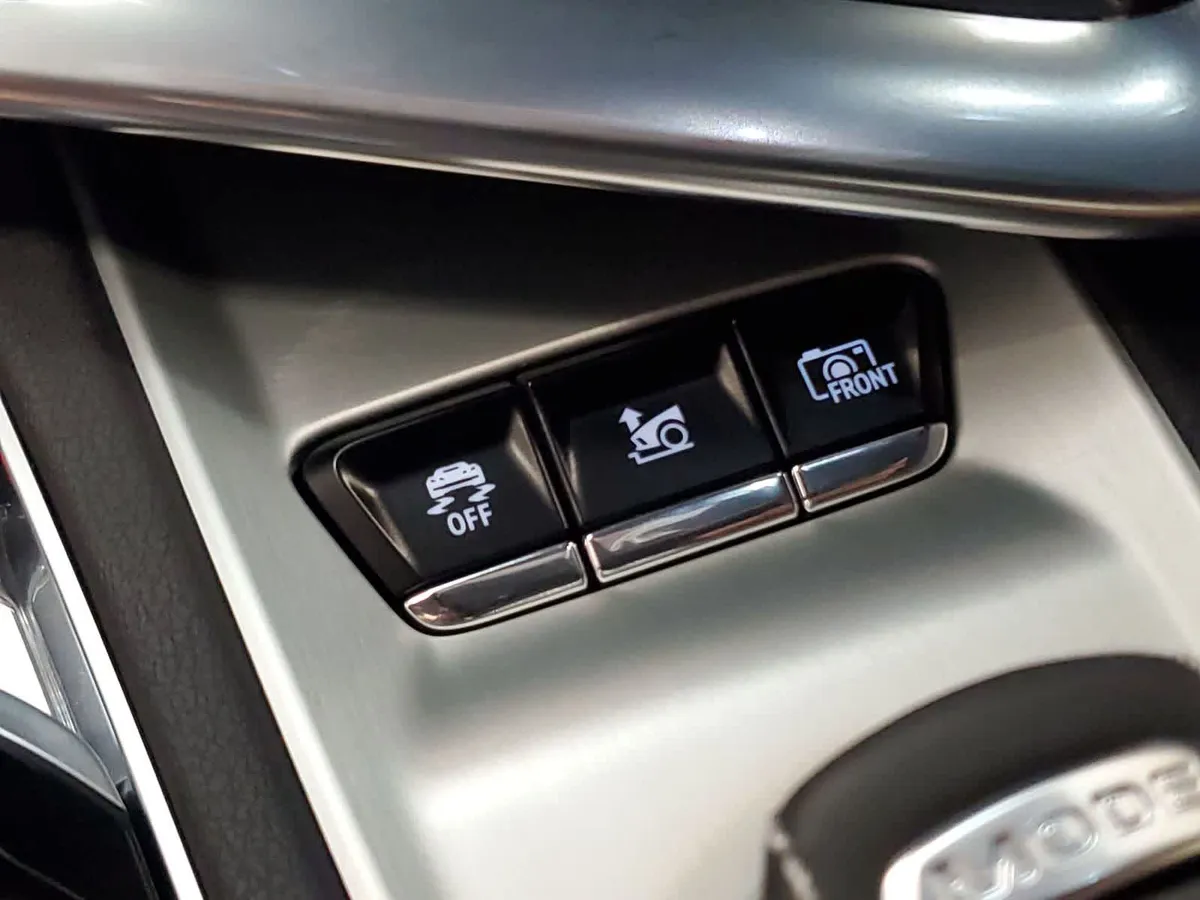2024 Chevrolet Corvette Stingray w/2LT thumbnail 31