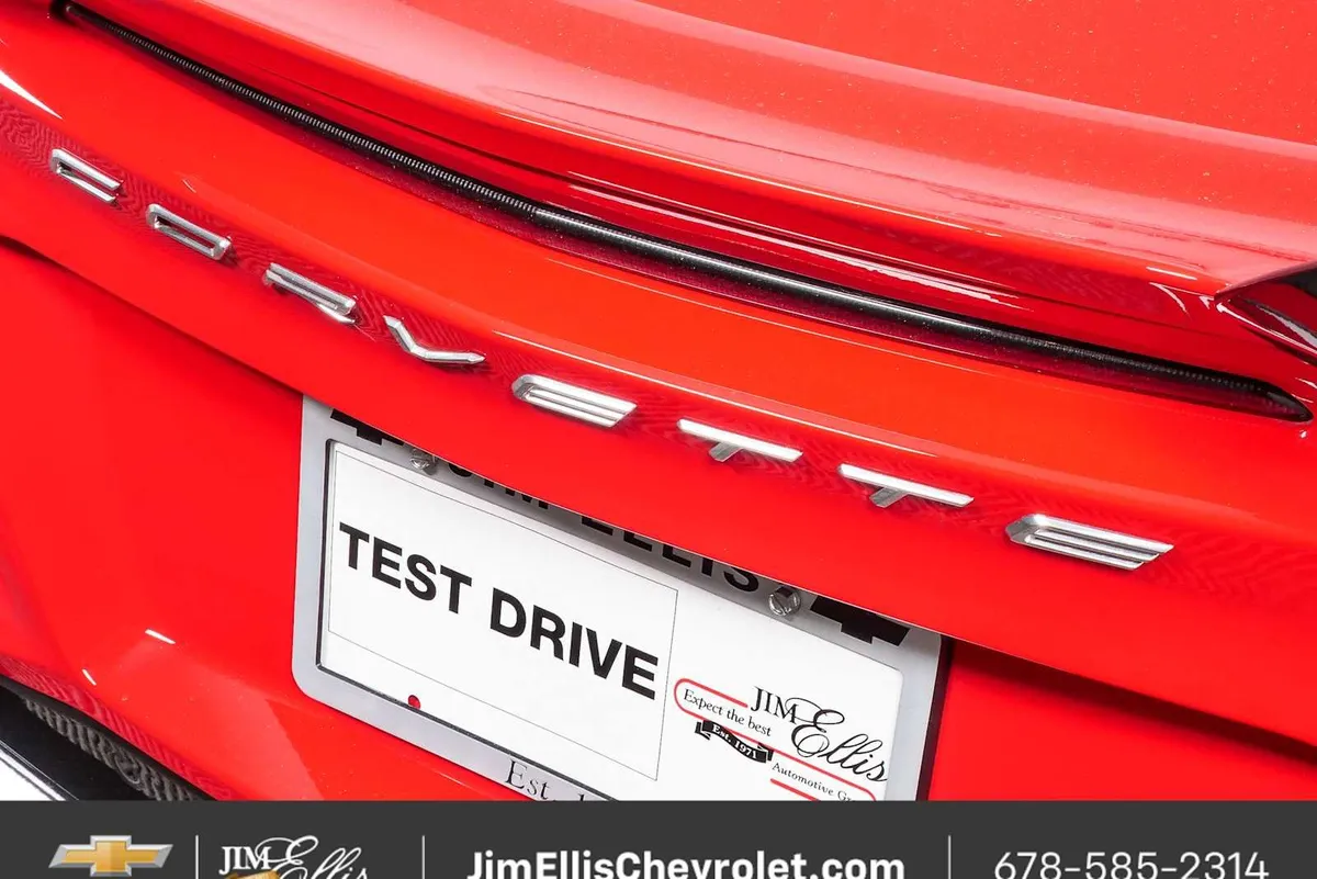 2024 Chevrolet Corvette Z06 3LZ thumbnail 32