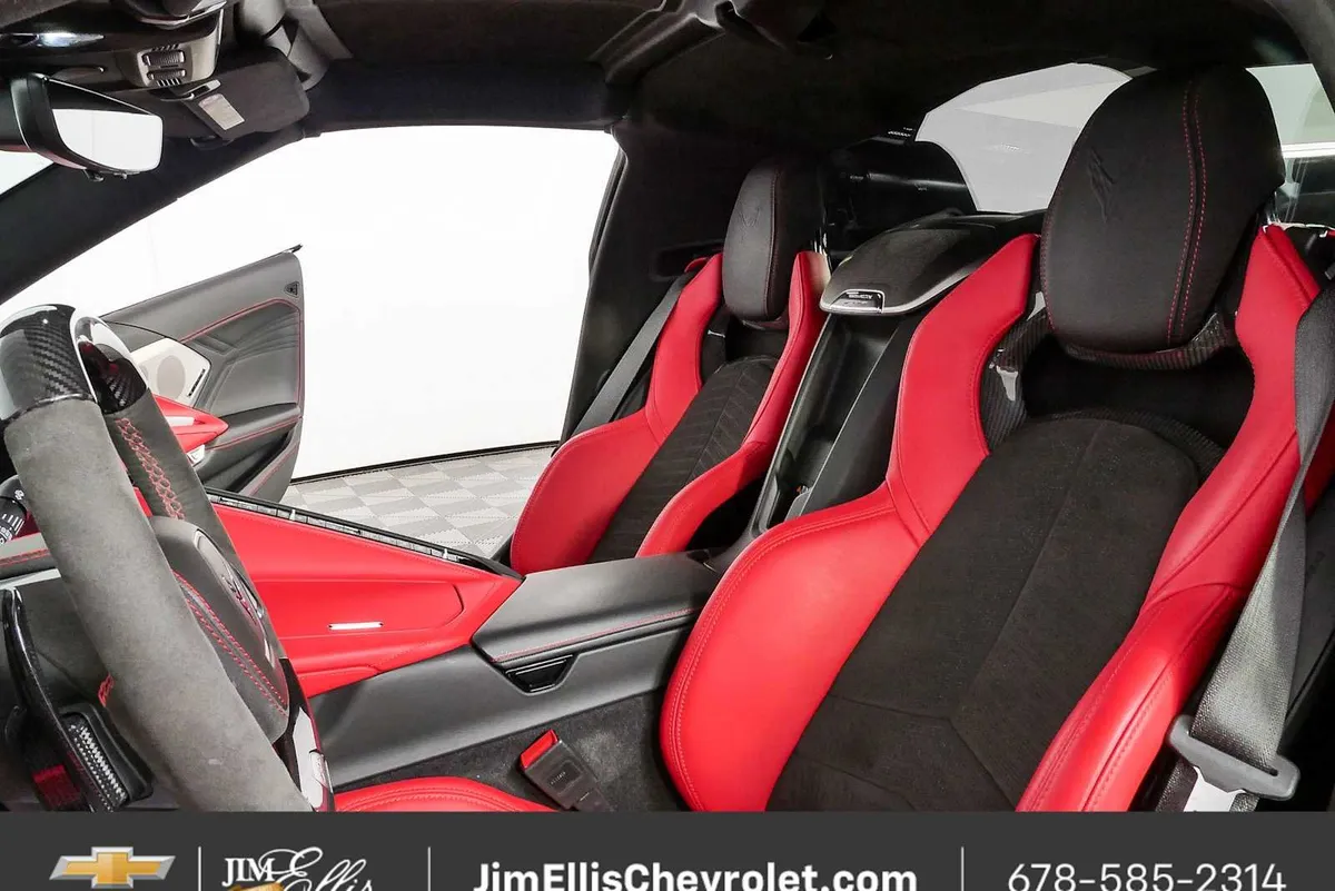 2024 Chevrolet Corvette Z06 3LZ thumbnail 5