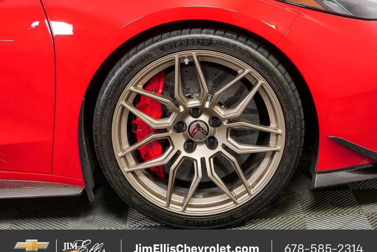 2024 Chevrolet Corvette Z06 3LZ thumbnail 34