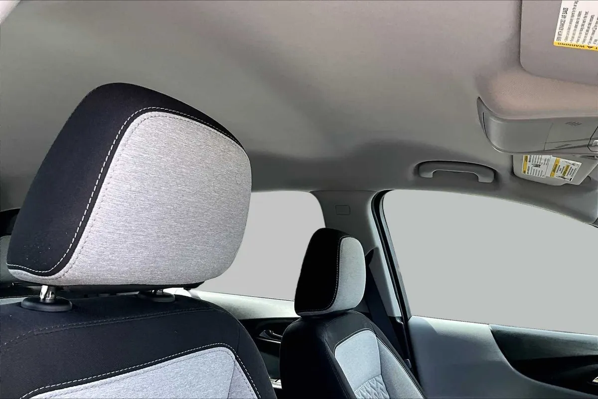 2024 Chevrolet Equinox LS thumbnail 14