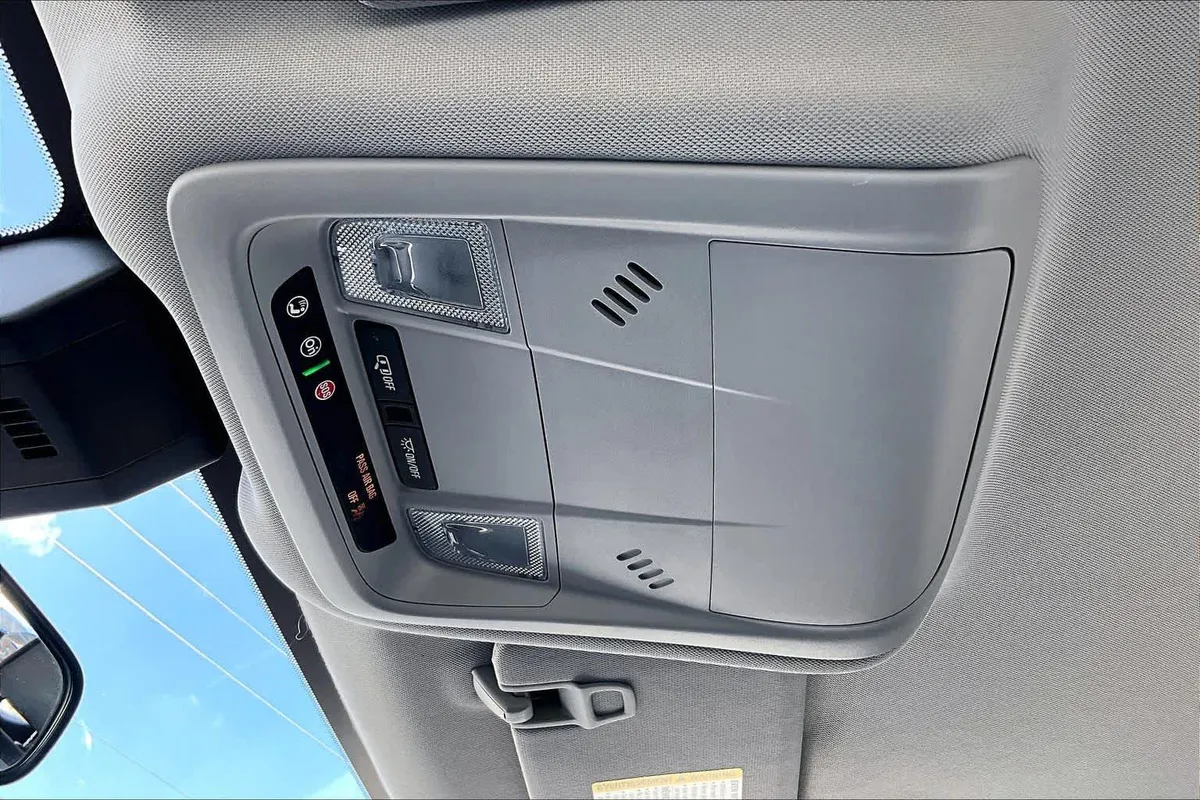 2024 Chevrolet Equinox LS thumbnail 32