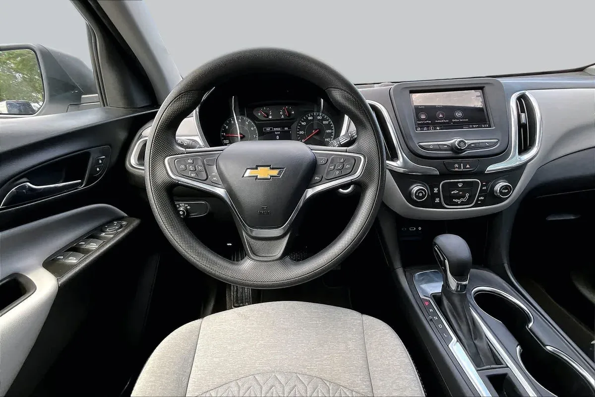 2024 Chevrolet Equinox LS thumbnail 6