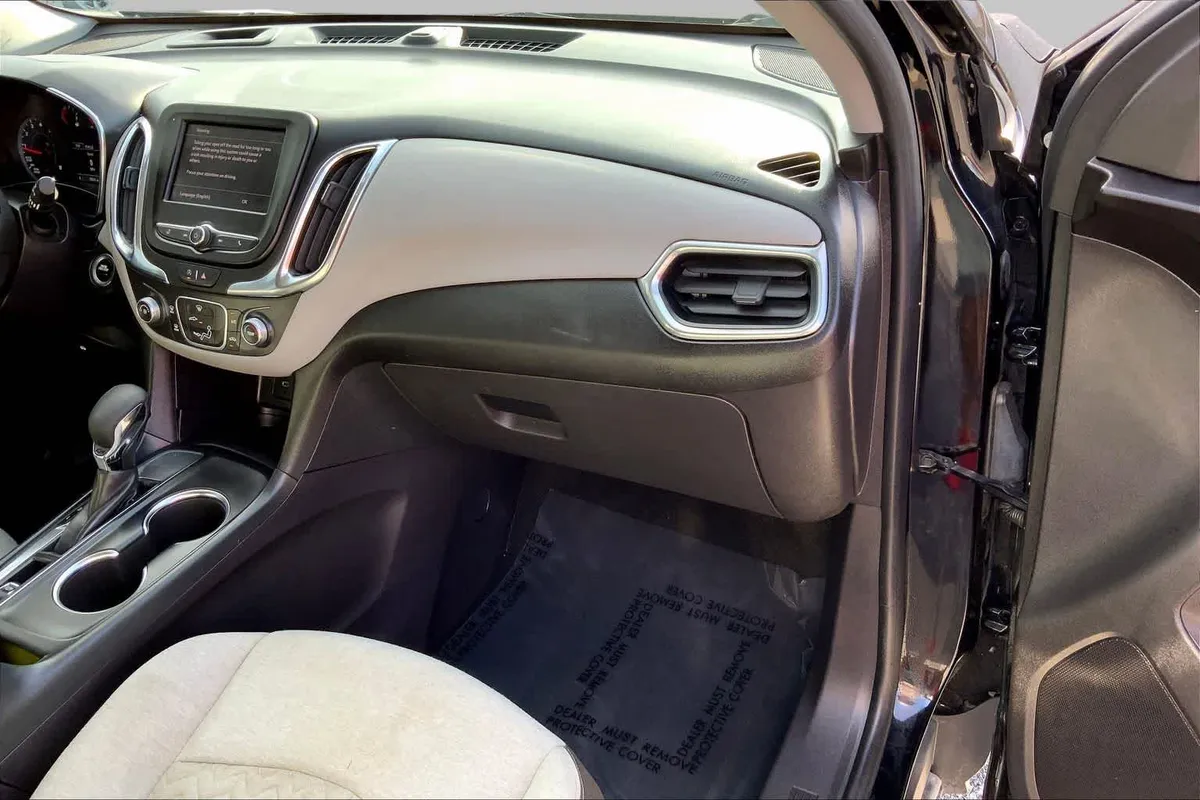 2024 Chevrolet Equinox LS thumbnail 18