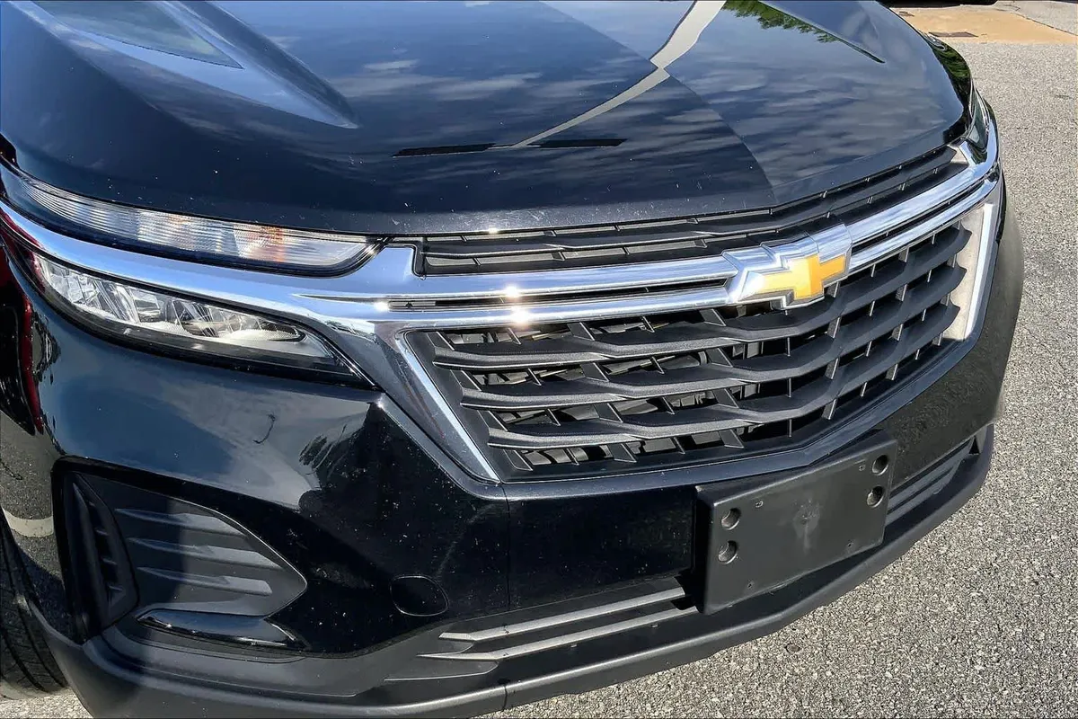 2024 Chevrolet Equinox LS thumbnail 29