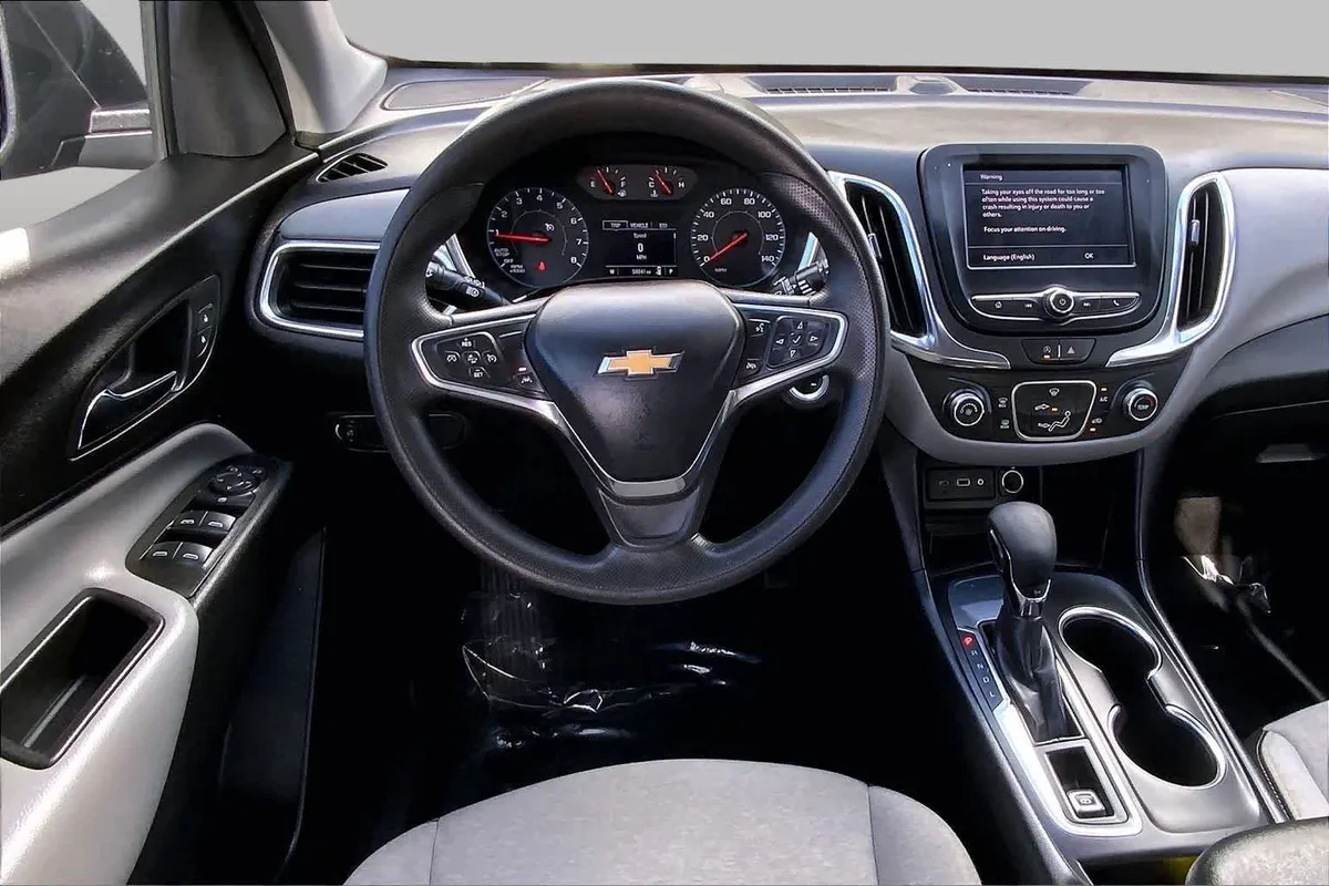 2024 Chevrolet Equinox LS thumbnail 6