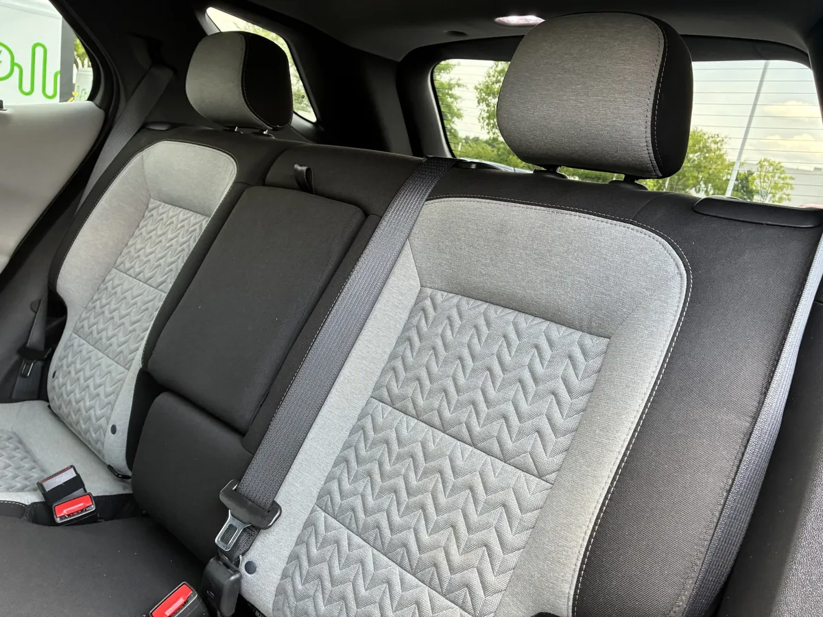 2024 Chevrolet Equinox LS thumbnail 12