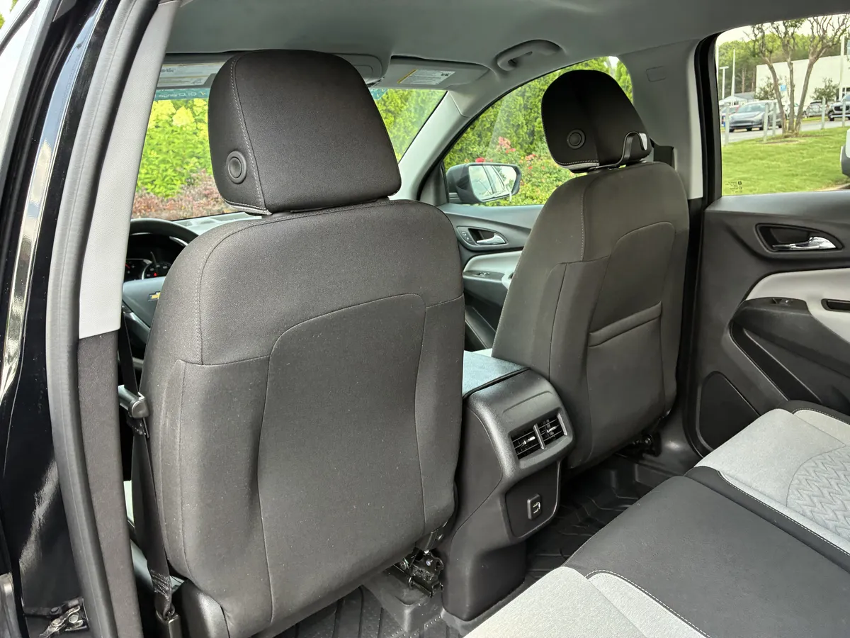 2024 Chevrolet Equinox LS thumbnail 14