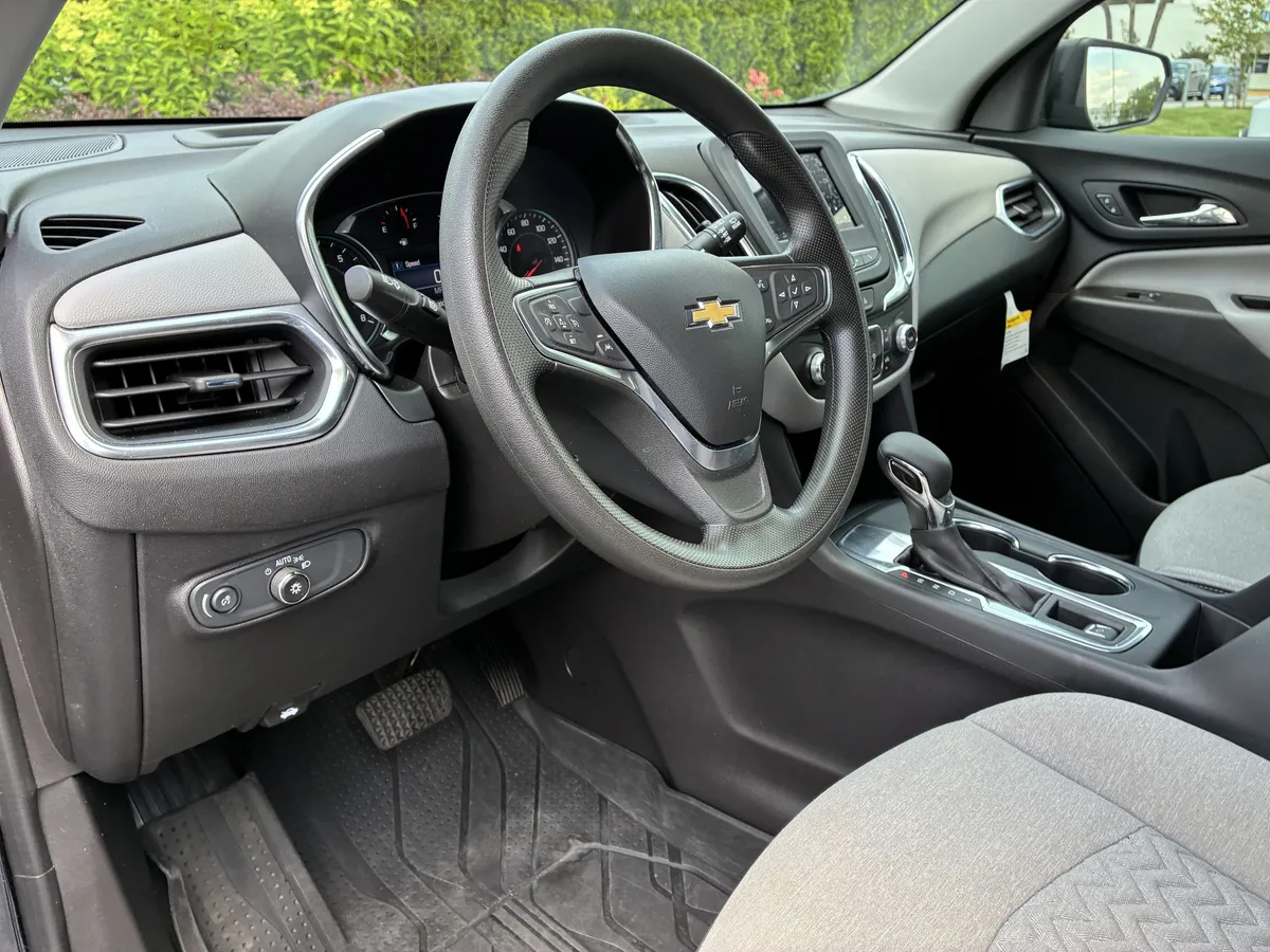 2024 Chevrolet Equinox LS thumbnail 21