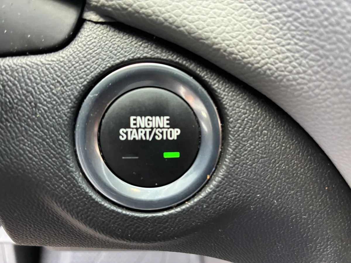2024 Chevrolet Equinox LS thumbnail 30
