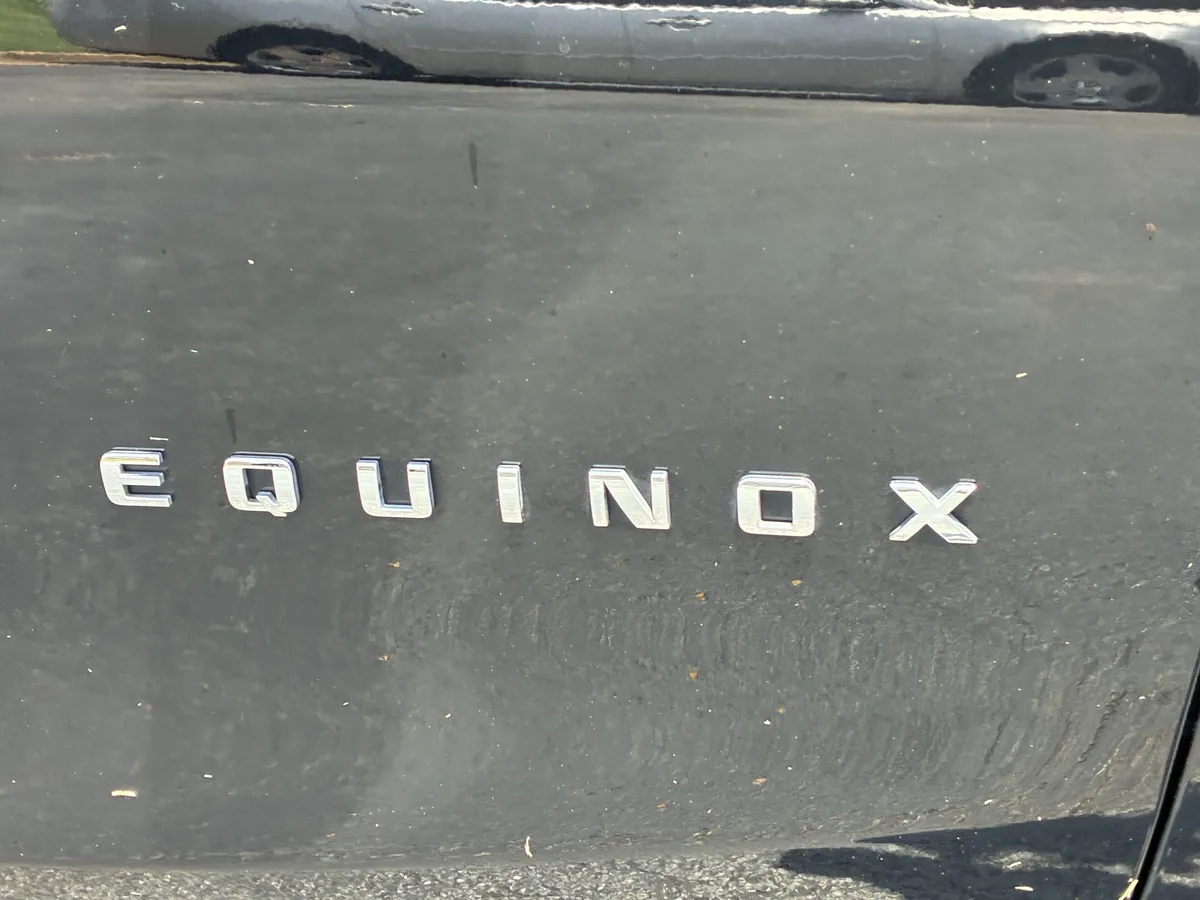 2024 Chevrolet Equinox LS thumbnail 6