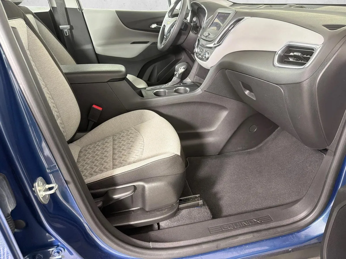 2024 Chevrolet Equinox LS thumbnail 13