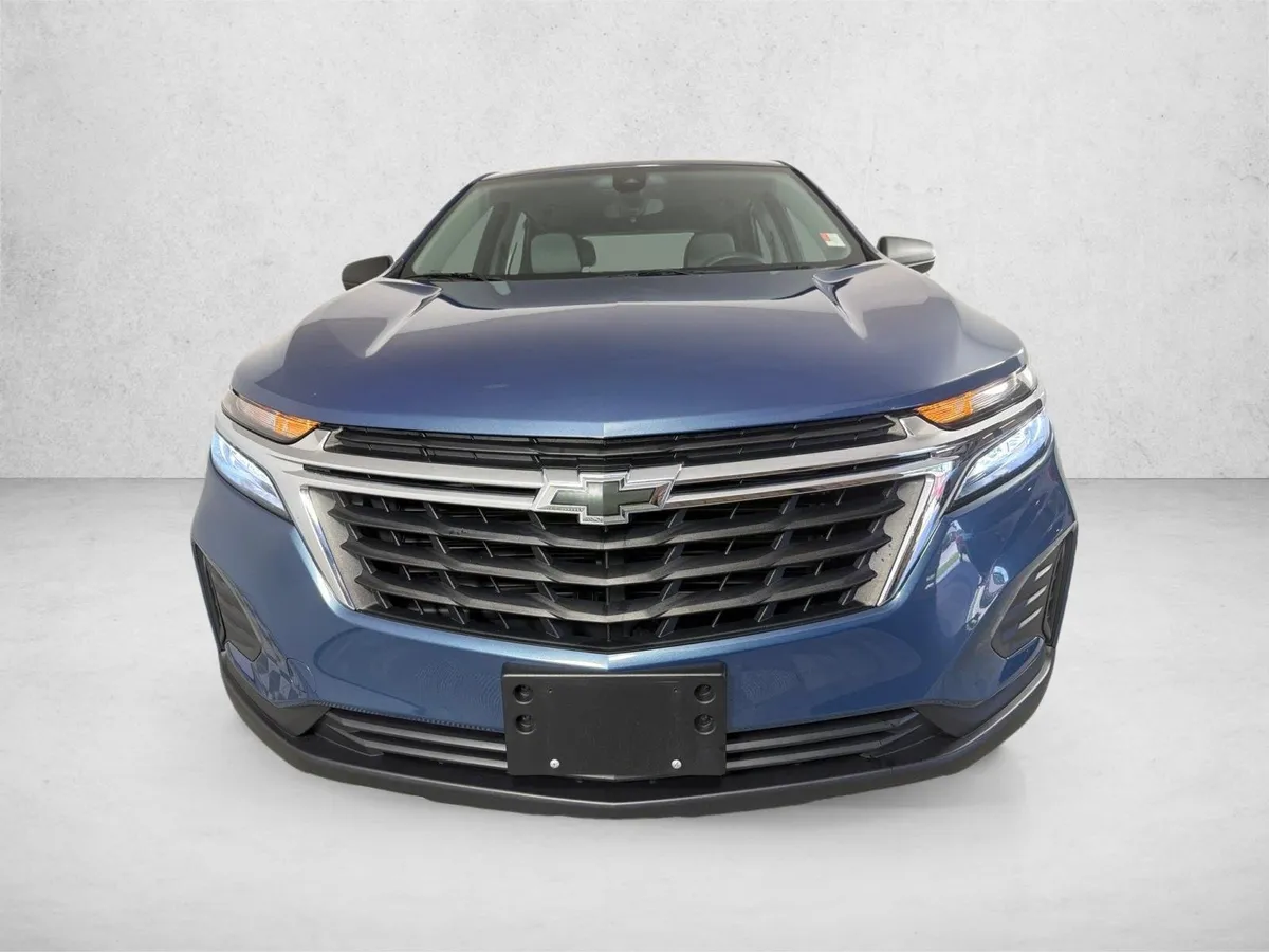 2024 Chevrolet Equinox LS thumbnail 8