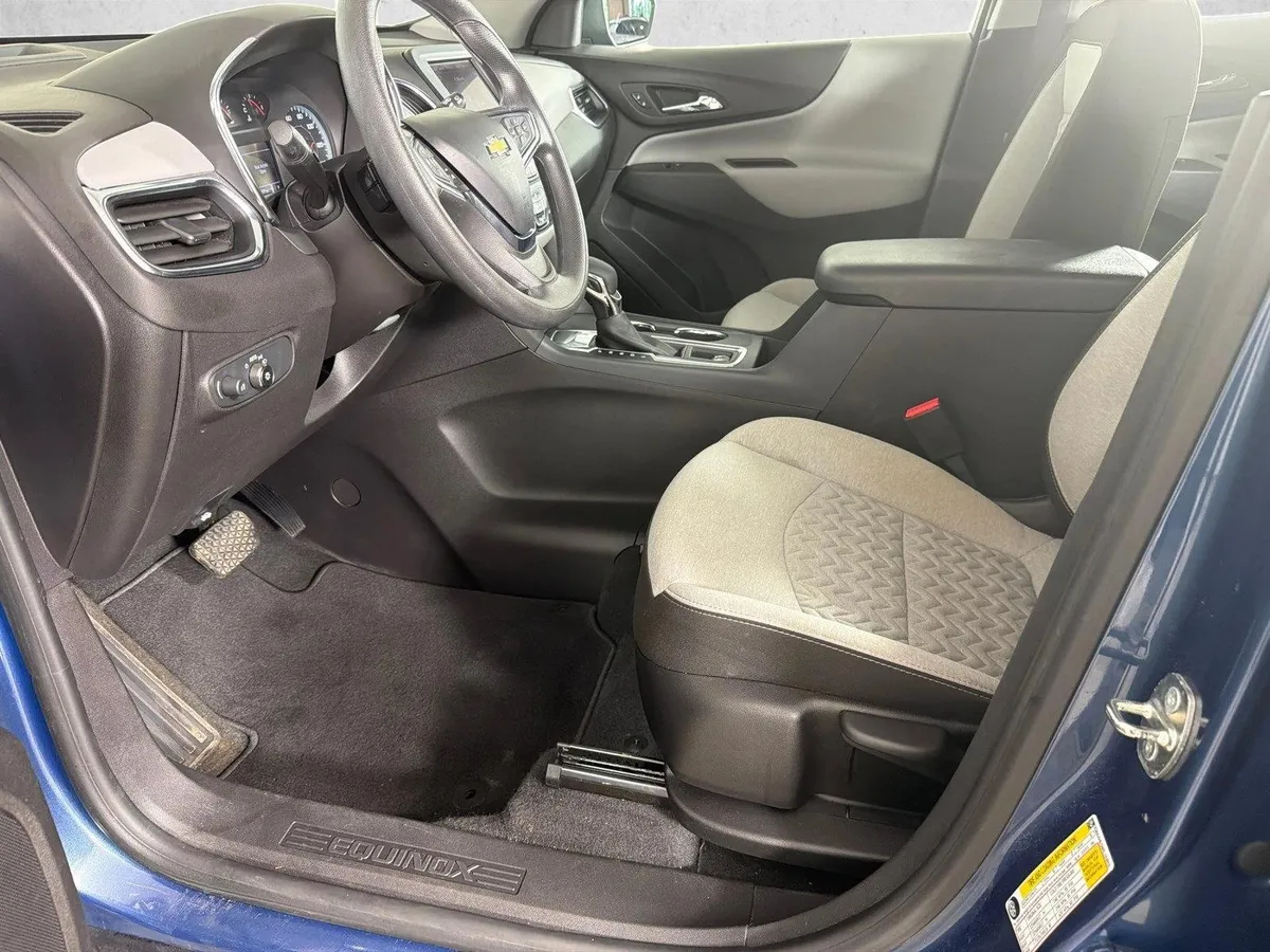 2024 Chevrolet Equinox LS thumbnail 9