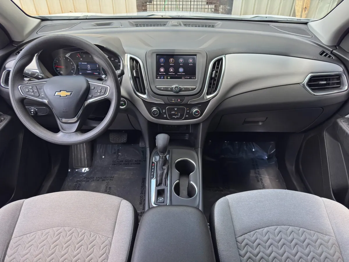 2024 Chevrolet Equinox LS w/ Convenience & Sport Edition Packages thumbnail 11