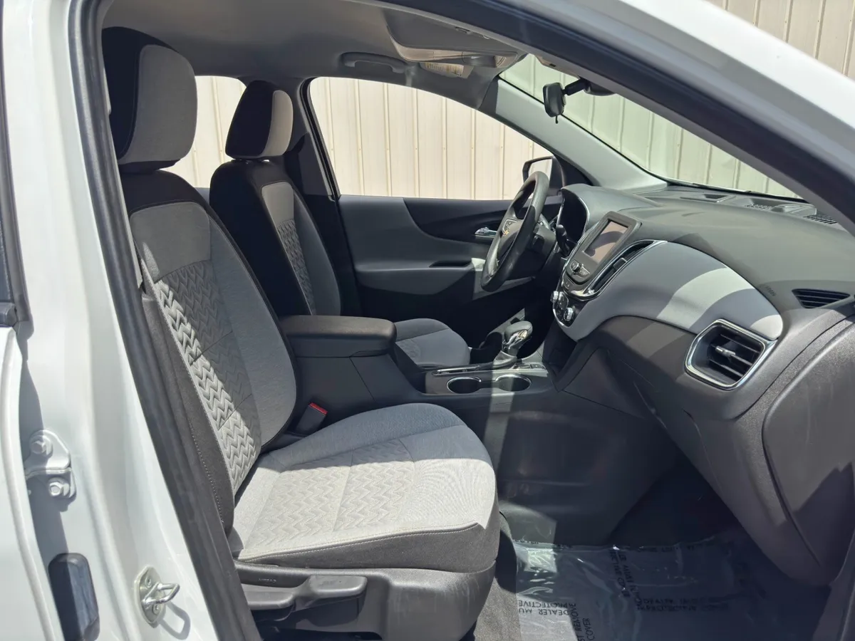 2024 Chevrolet Equinox LS w/ Convenience & Sport Edition Packages thumbnail 14