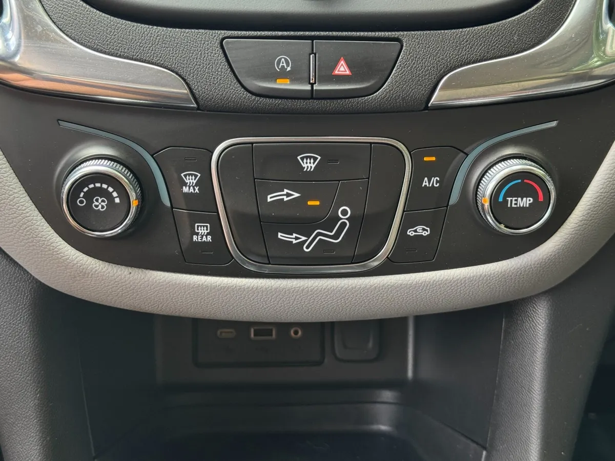 2024 Chevrolet Equinox LS w/ Convenience & Sport Edition Packages thumbnail 26