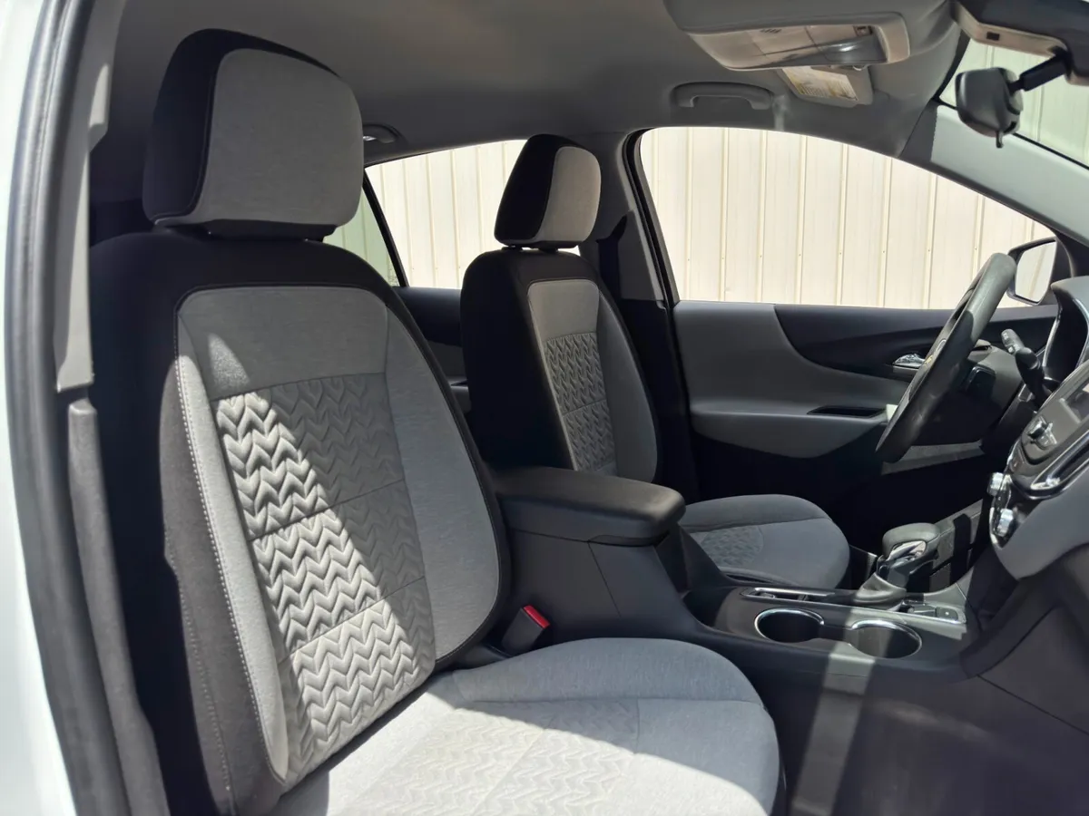2024 Chevrolet Equinox LS w/ Convenience & Sport Edition Packages thumbnail 33