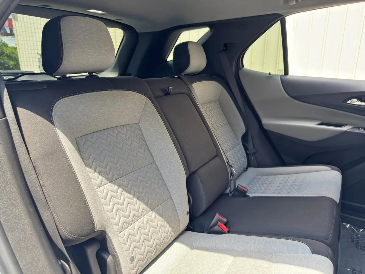 2024 Chevrolet Equinox LS w/ Convenience & Sport Edition Packages thumbnail 34