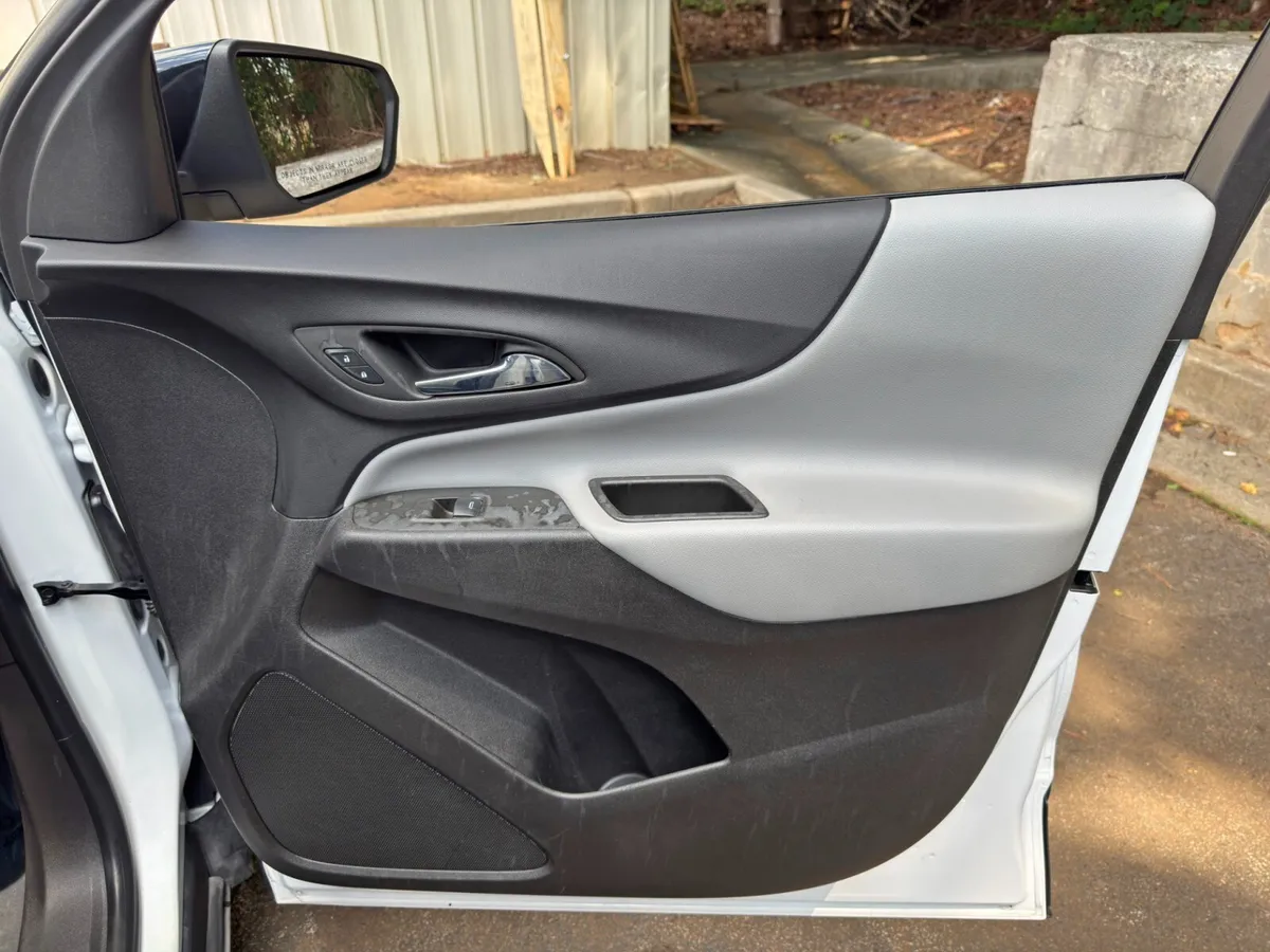 2024 Chevrolet Equinox LS w/ Convenience & Sport Edition Packages thumbnail 39