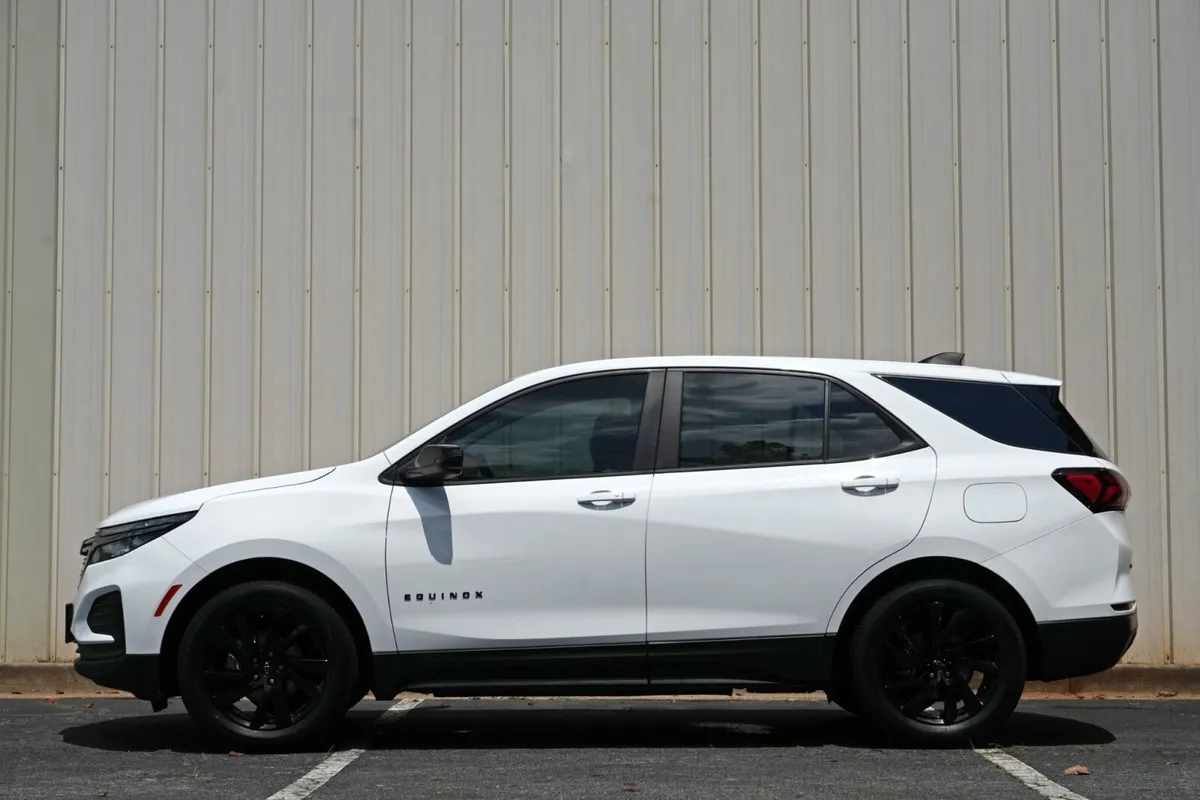 2024 Chevrolet Equinox LS w/ Convenience & Sport Edition Packages thumbnail 8