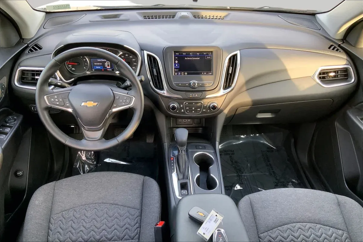2024 Chevrolet Equinox LT thumbnail 15