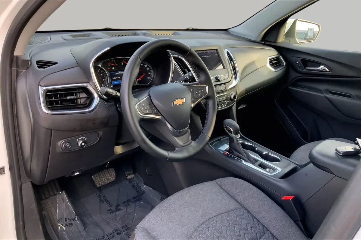 2024 Chevrolet Equinox LT thumbnail 17