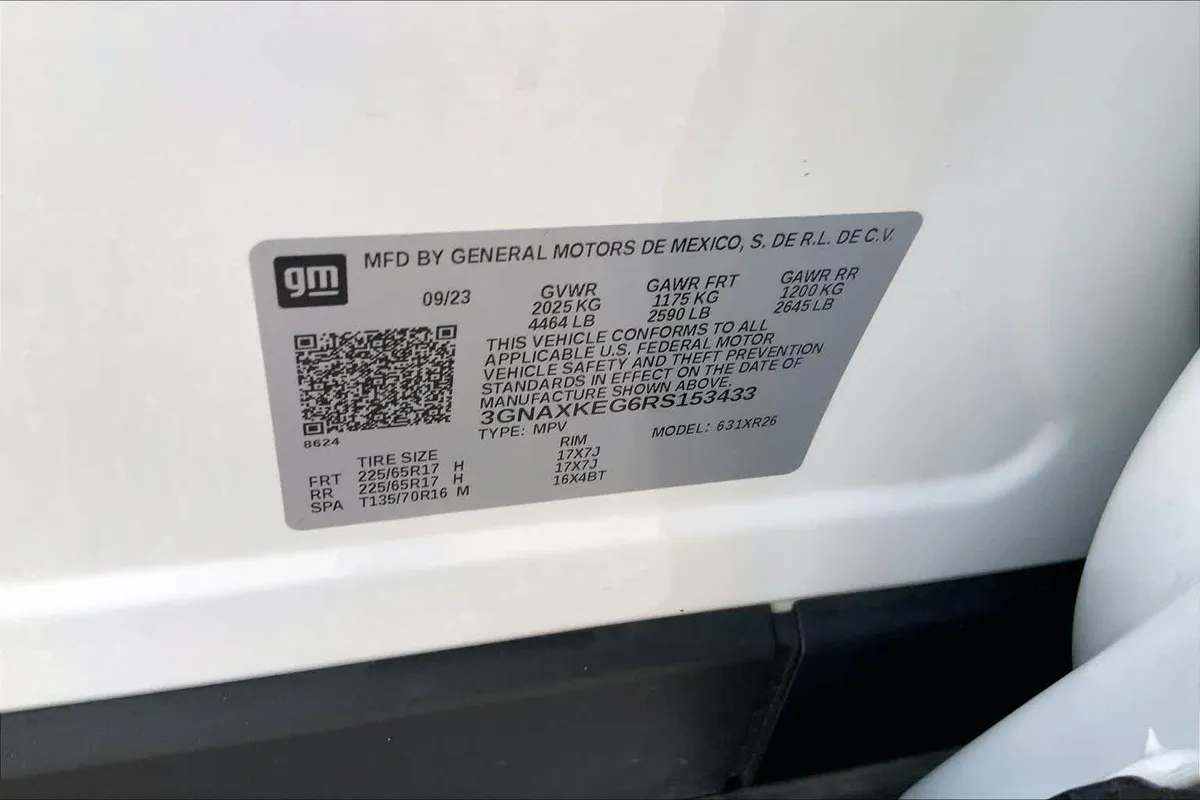 2024 Chevrolet Equinox LT thumbnail 31