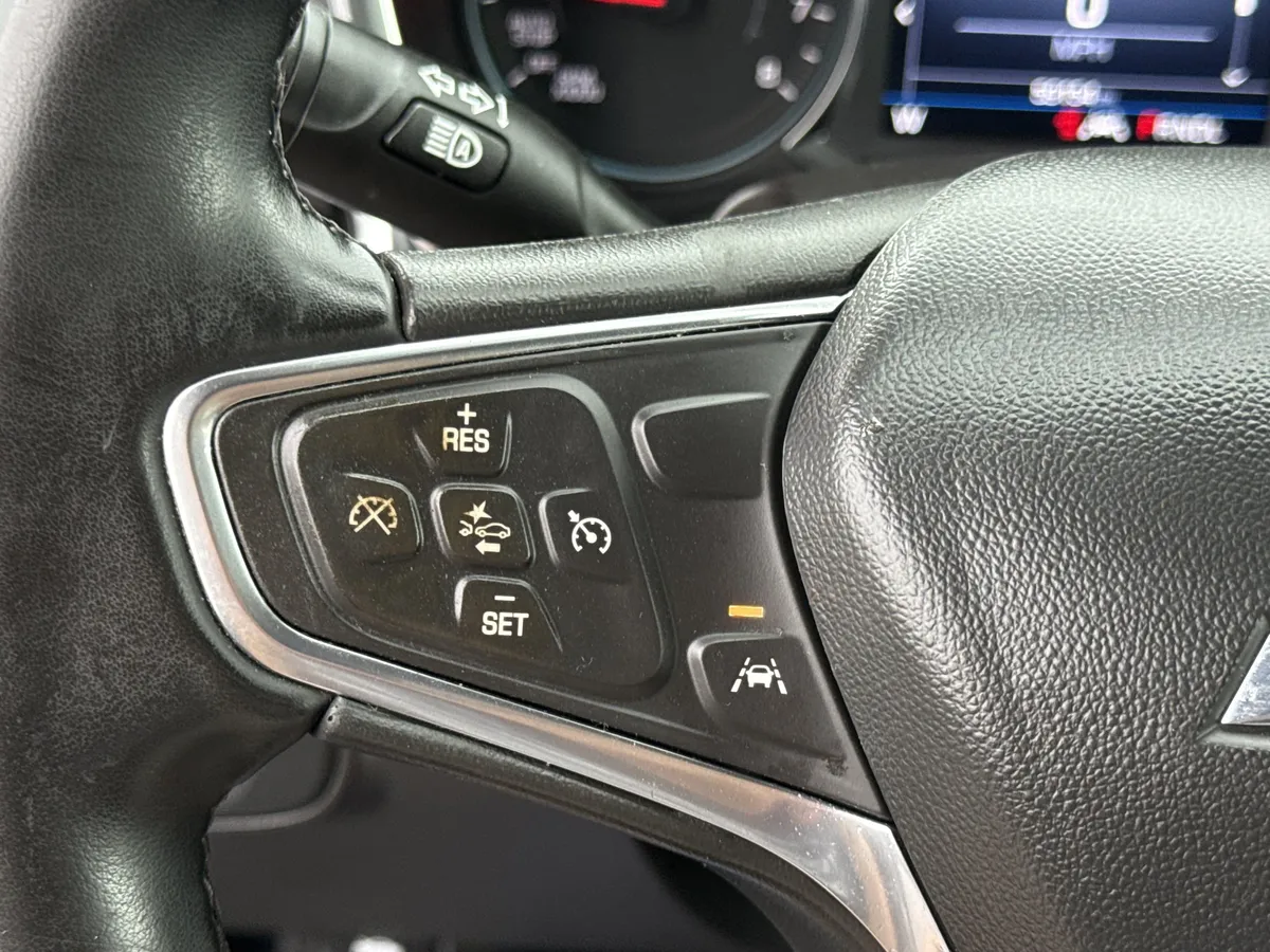2024 Chevrolet Equinox LT thumbnail 22