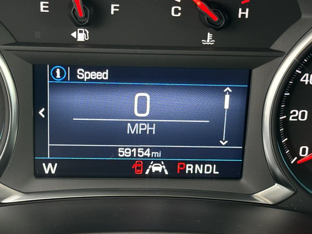 2024 Chevrolet Equinox LT thumbnail 24