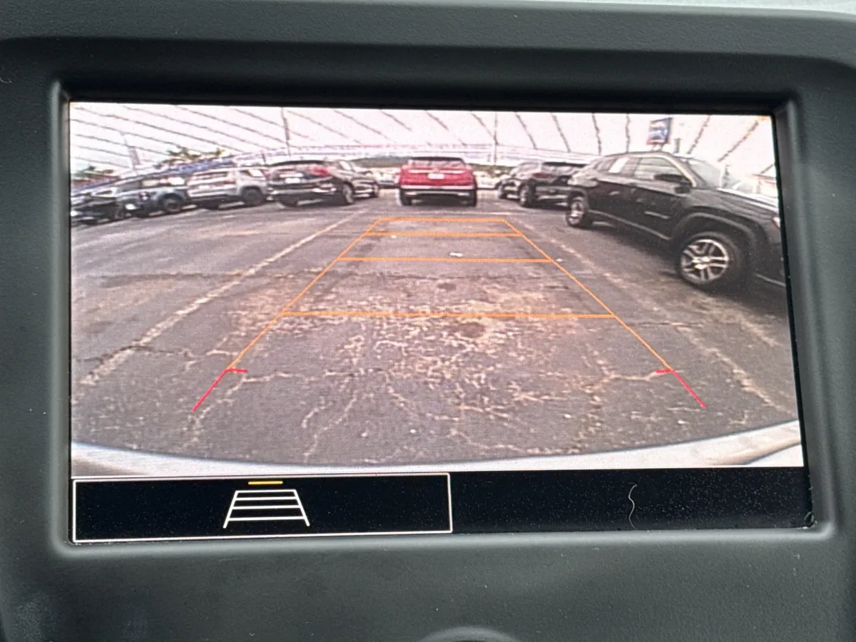 2024 Chevrolet Equinox LT thumbnail 33
