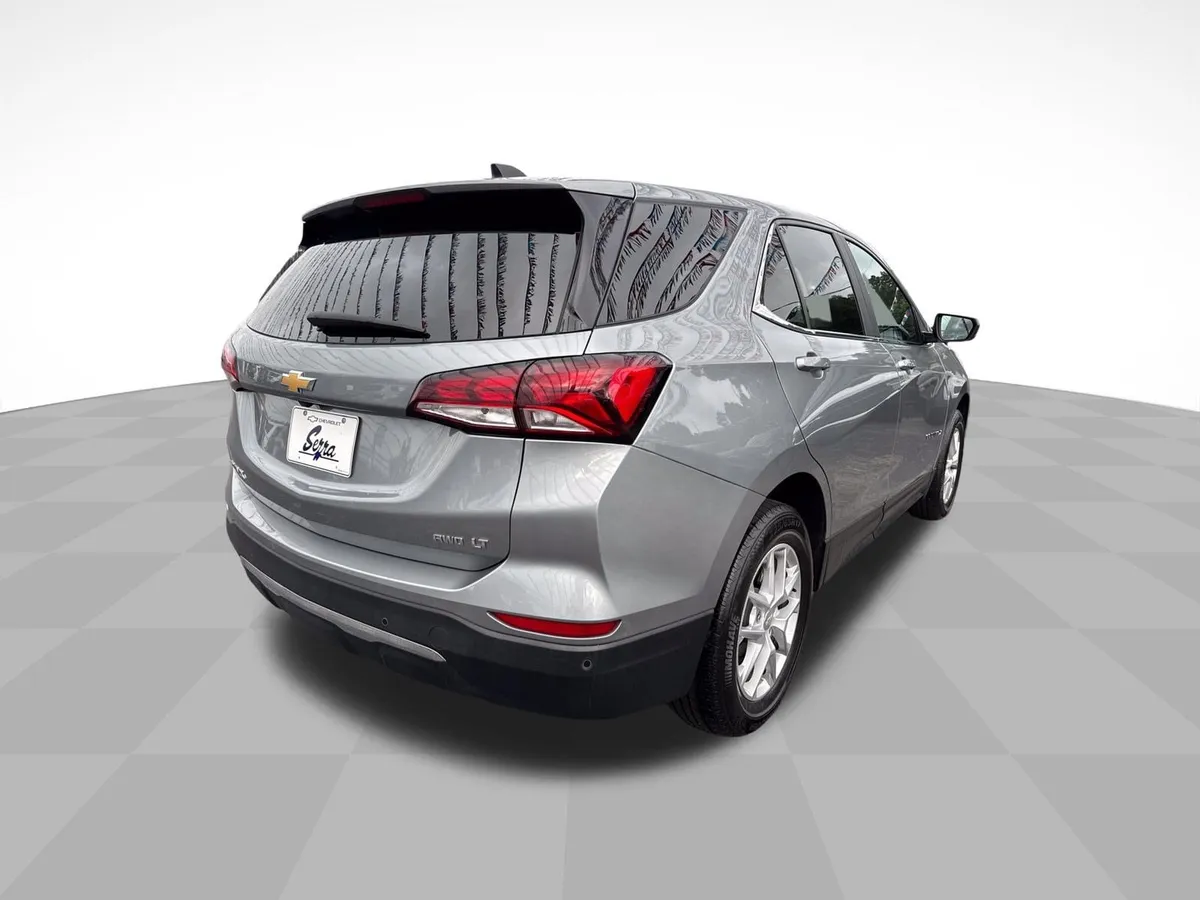 2024 Chevrolet Equinox LT thumbnail 6