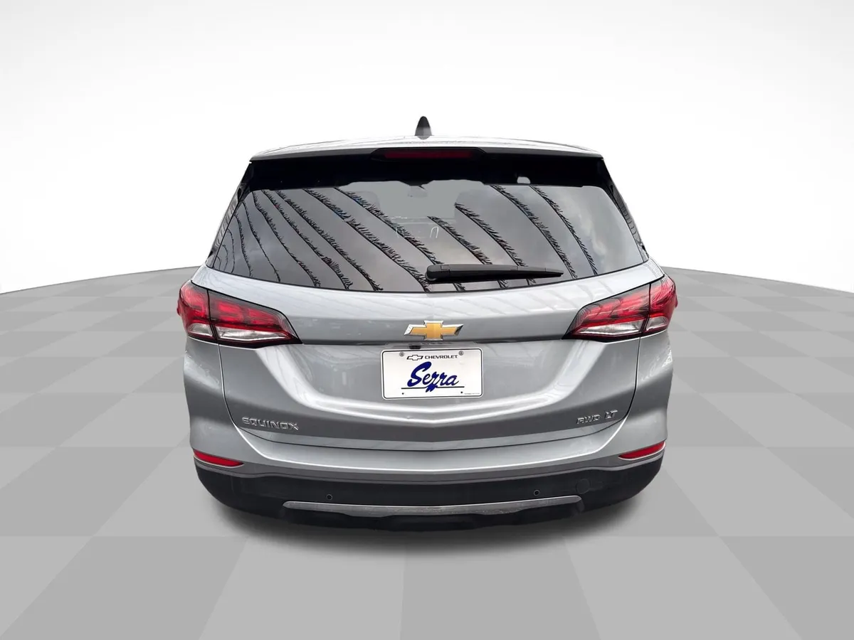2024 Chevrolet Equinox LT thumbnail 8