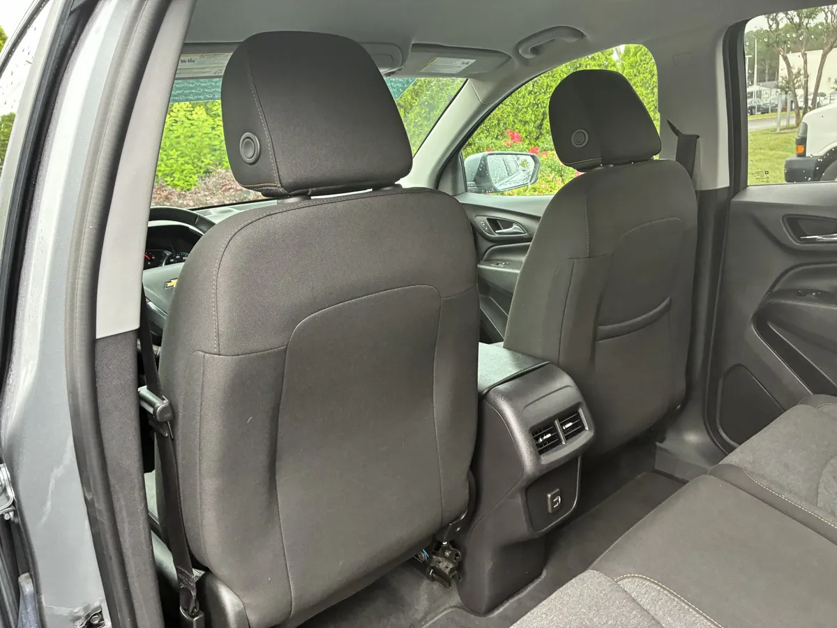 2024 Chevrolet Equinox LT thumbnail 15