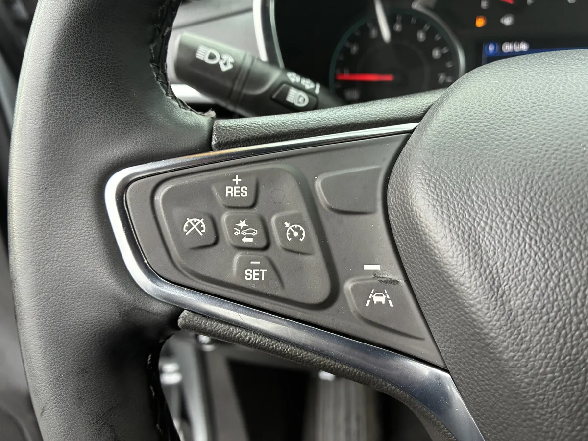 2024 Chevrolet Equinox LT thumbnail 29