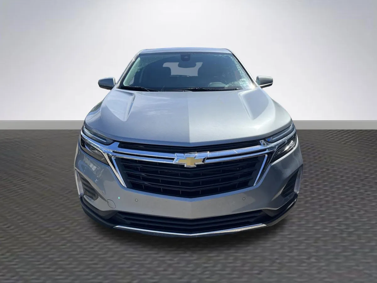 2024 Chevrolet Equinox LT w/1LT thumbnail 2
