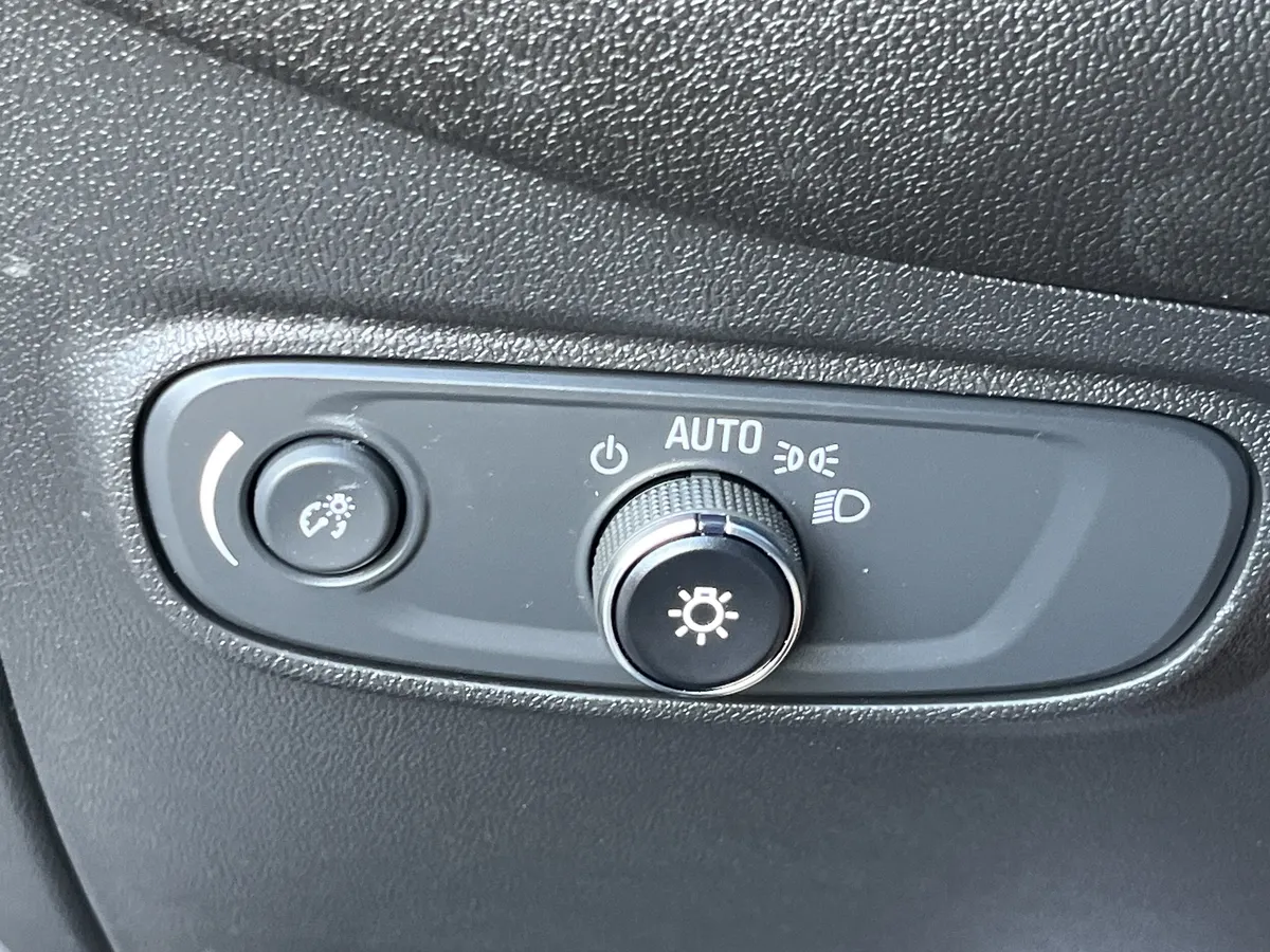 2024 Chevrolet Equinox LT w/1LT thumbnail 29