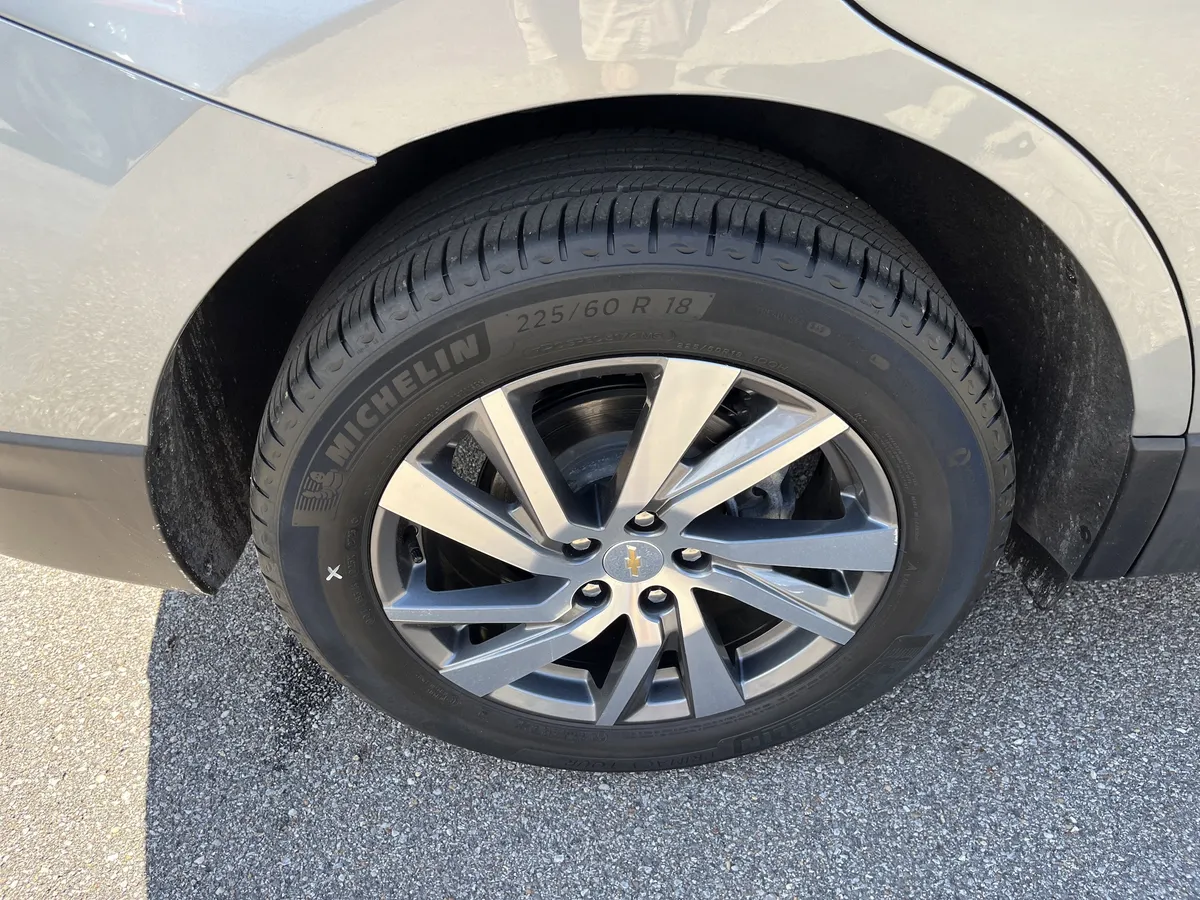 2024 Chevrolet Equinox LT w/1LT thumbnail 9