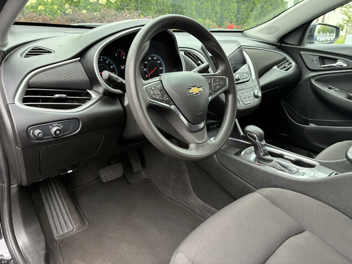 2024 Chevrolet Malibu 1LT thumbnail 21