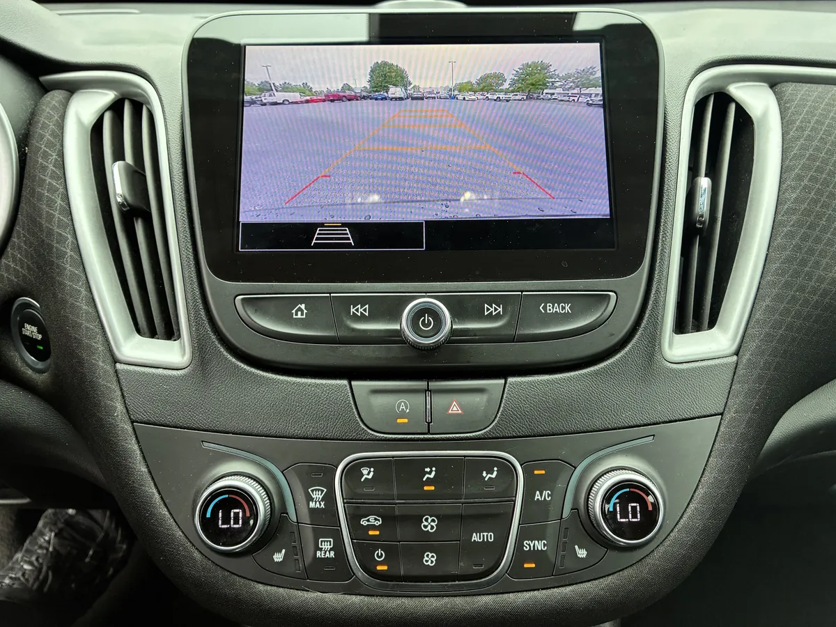 2024 Chevrolet Malibu 1LT thumbnail 31
