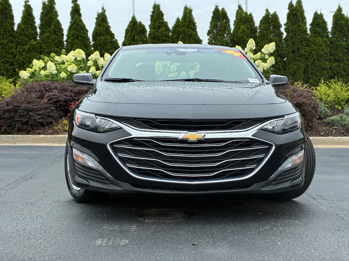 2024 Chevrolet Malibu 1LT thumbnail 4