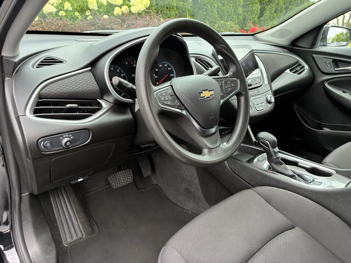 2024 Chevrolet Malibu 1LT thumbnail 21