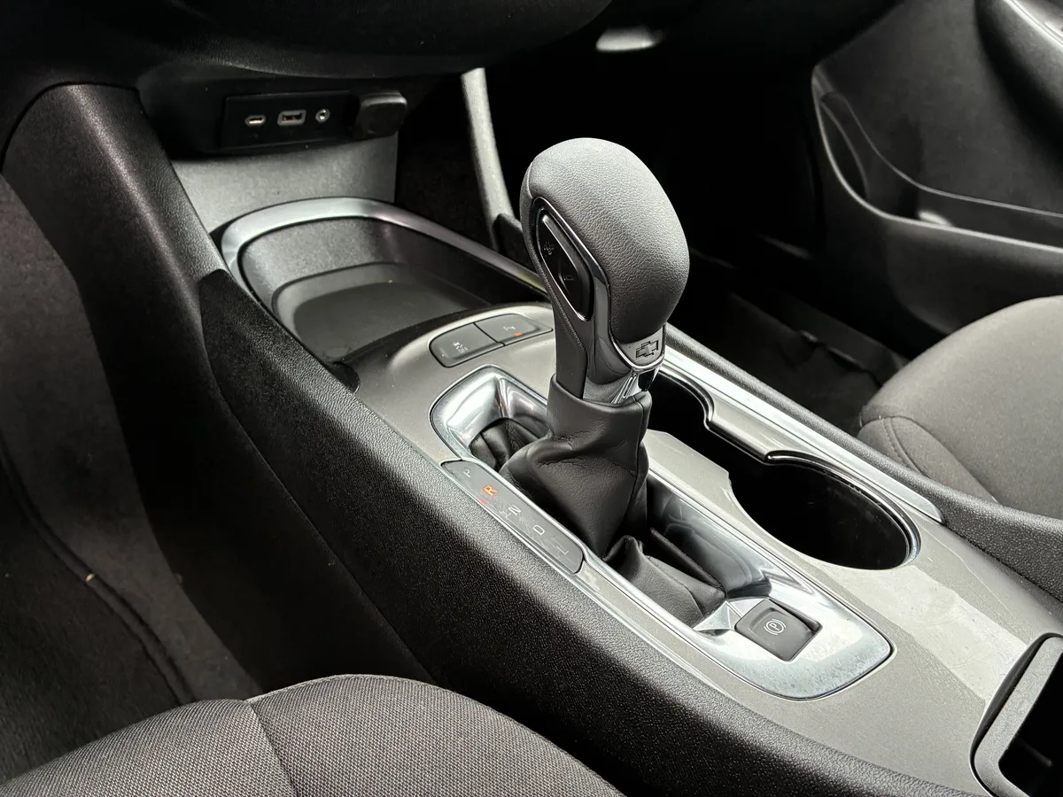 2024 Chevrolet Malibu 1LT thumbnail 32