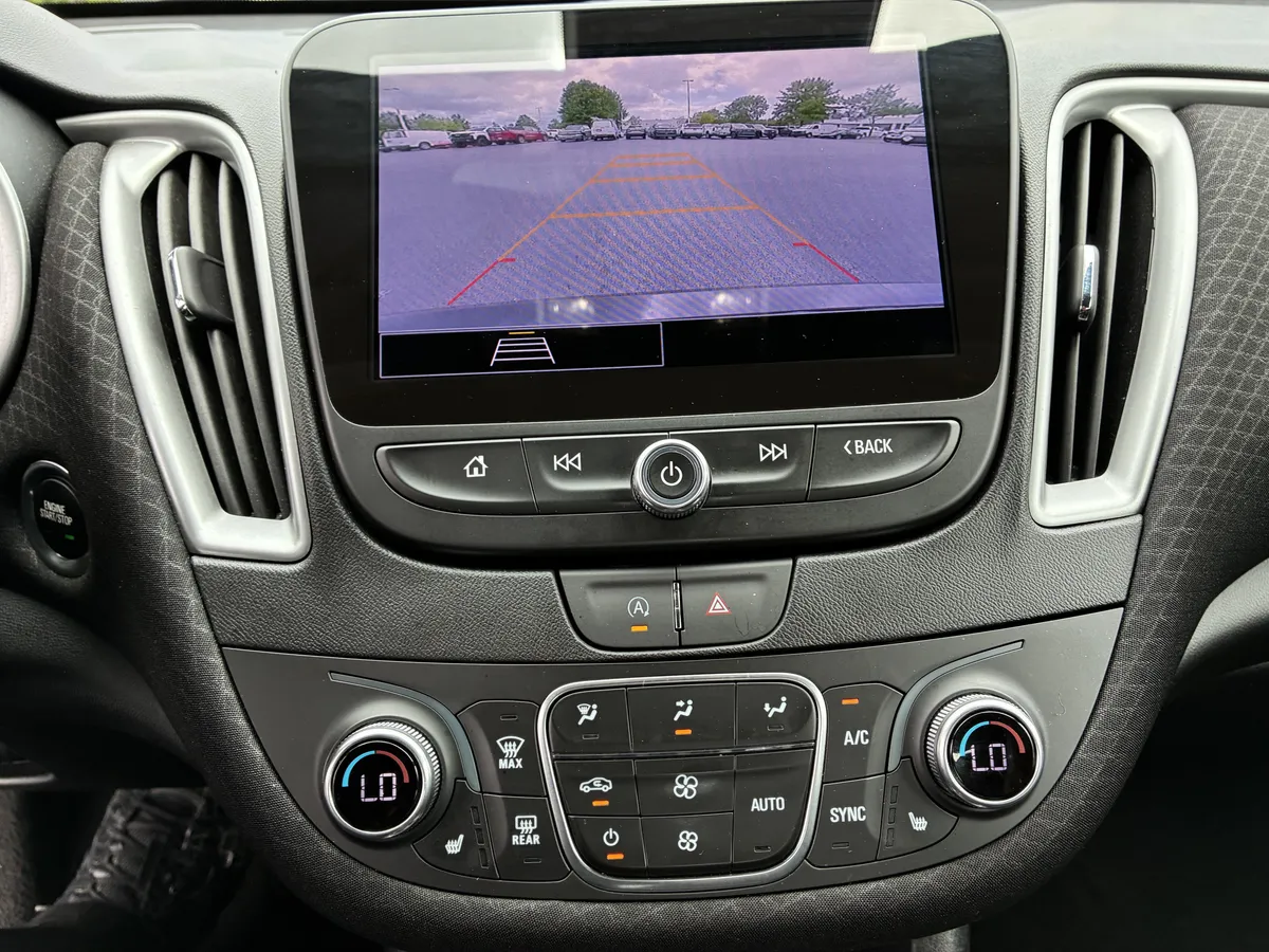 2024 Chevrolet Malibu 1LT thumbnail 33